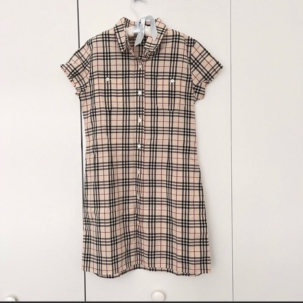 Kid Dress button down 5T short sleeves beige Burberry